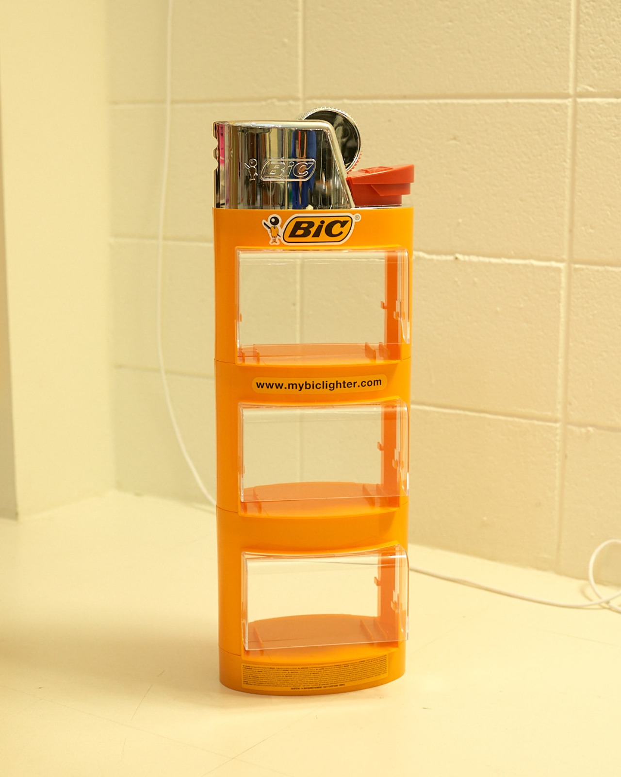 Bic Display Shelf (orange)
