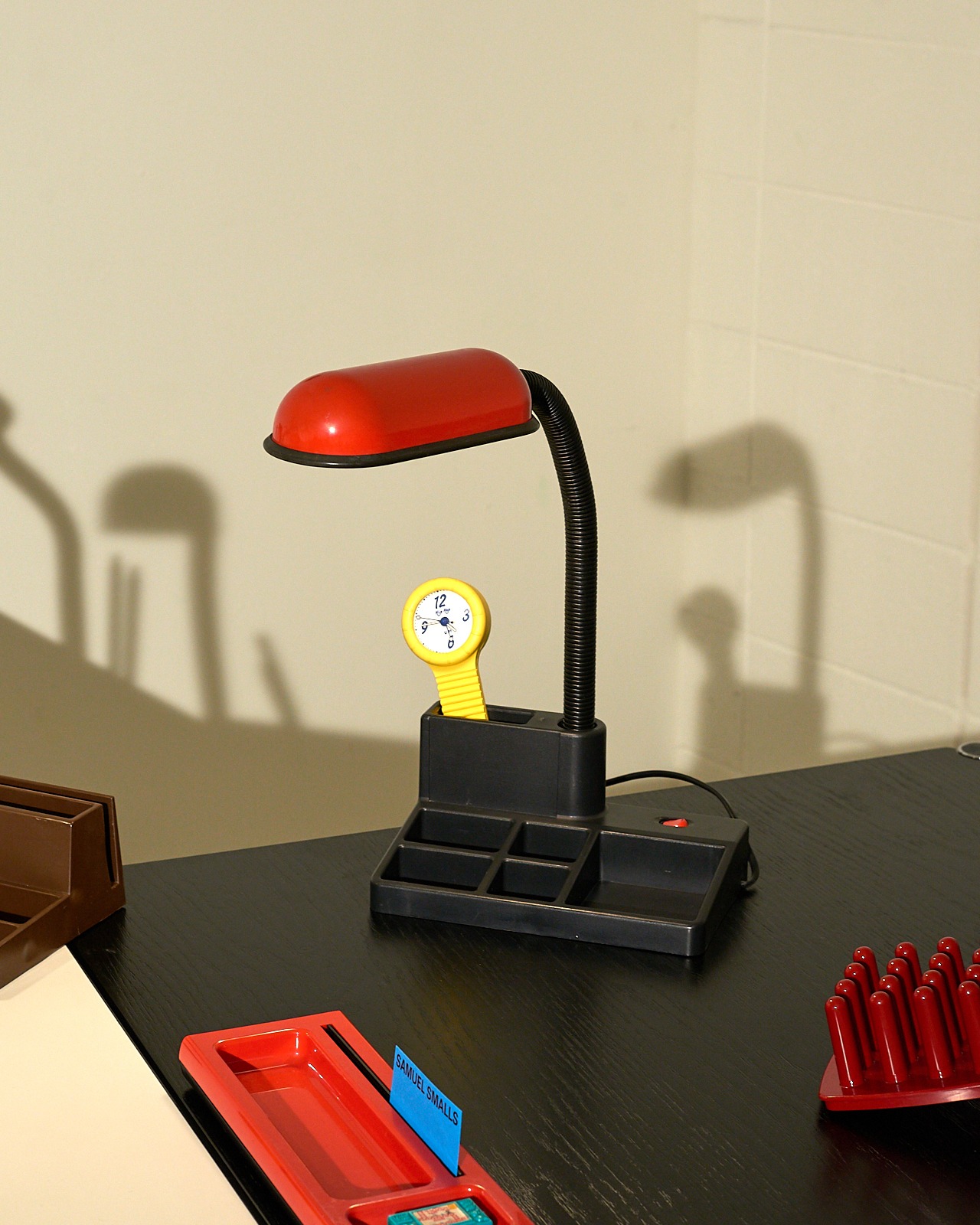 Seneca Organizer Table Lamp  (red)