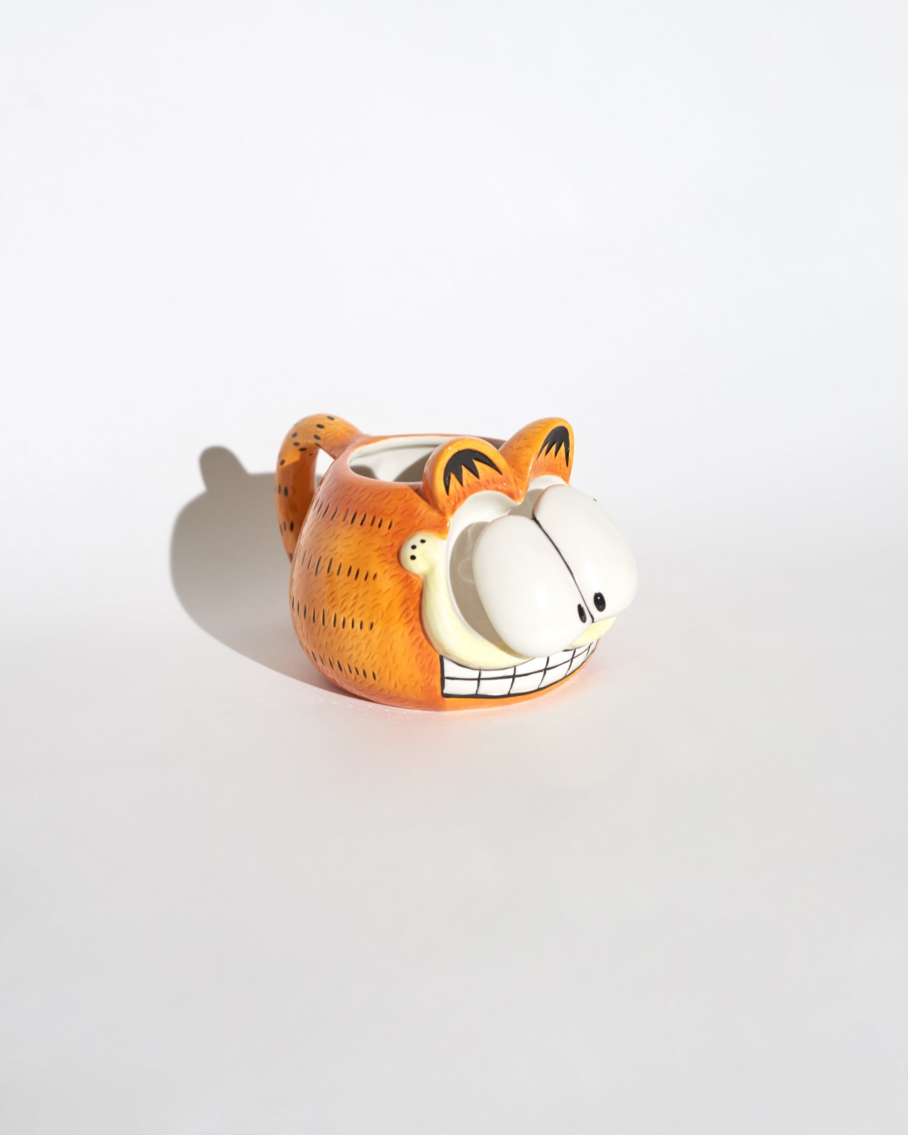 #8805 / Garfield Big Smile Mug