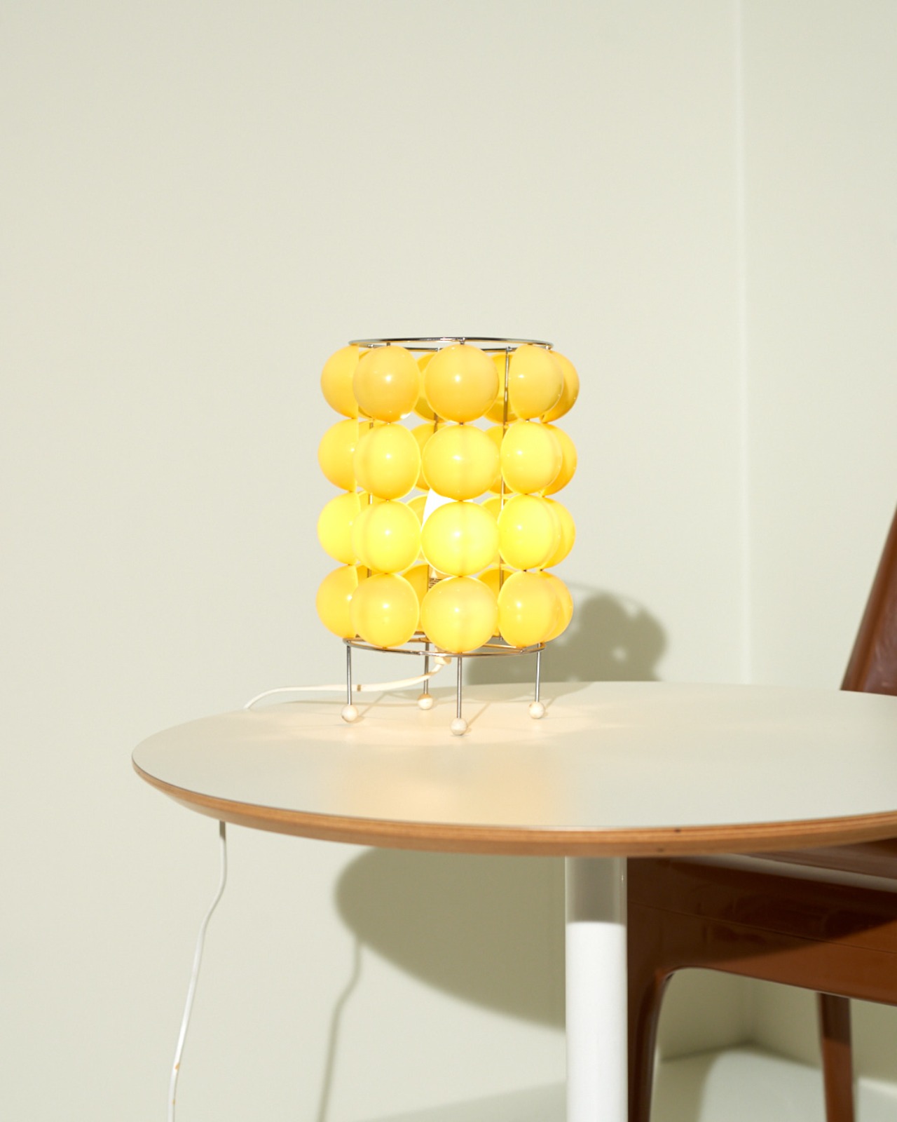 #7064 / Ball Table Lamp (yellow)