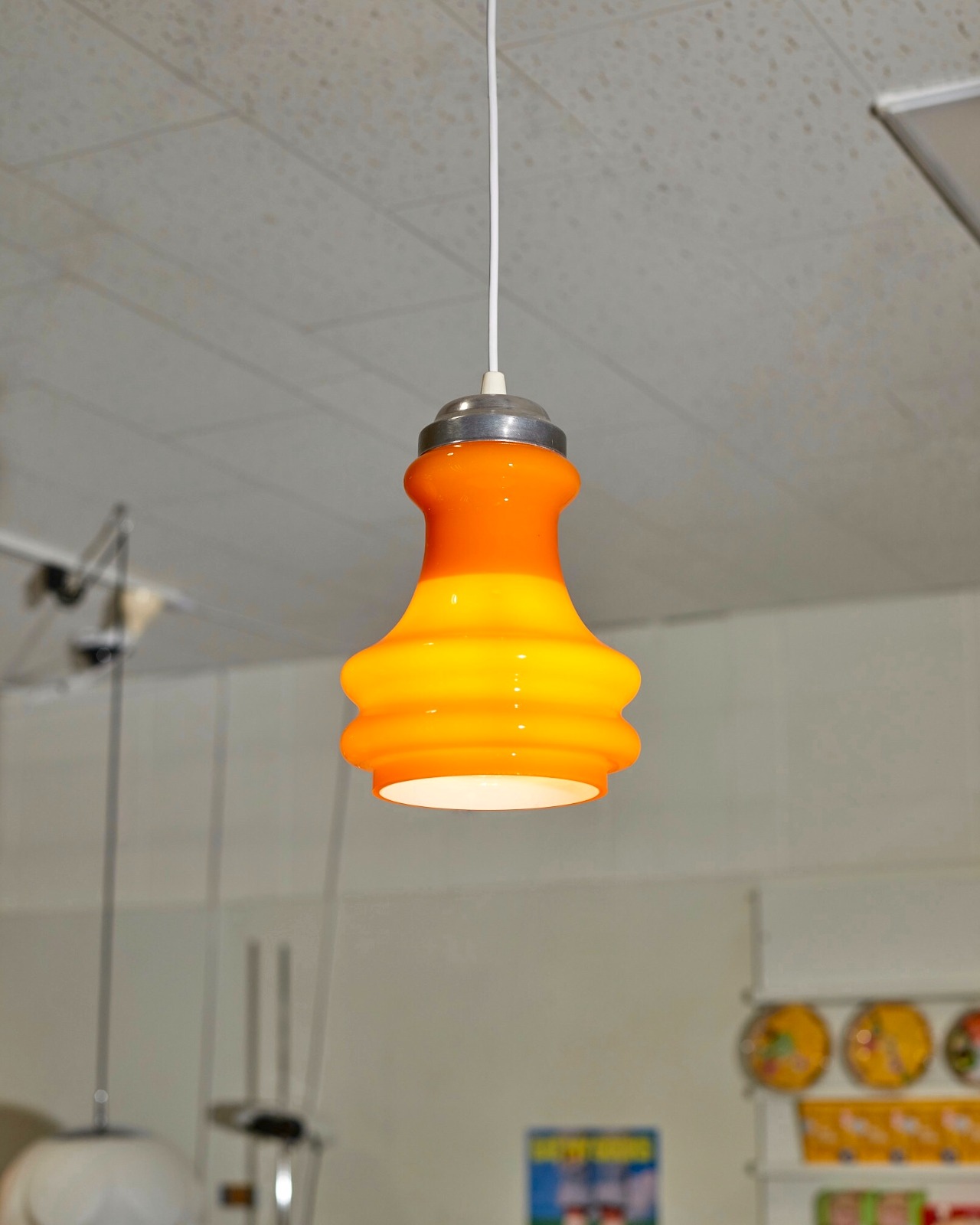 Opaline Pendant Lamp (orange)